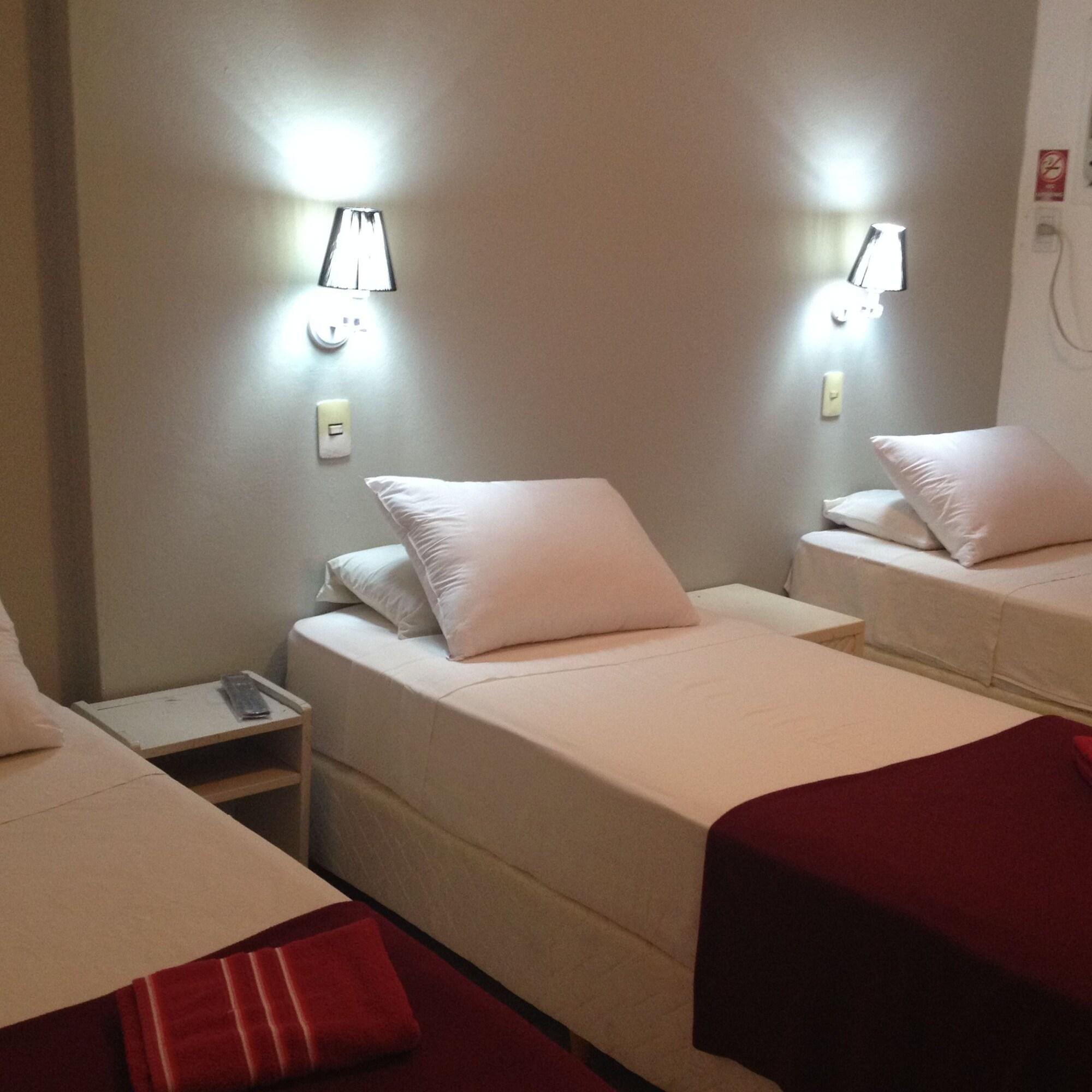 Nuevo Hotel Misiones Puerto Iguazu Bagian luar foto