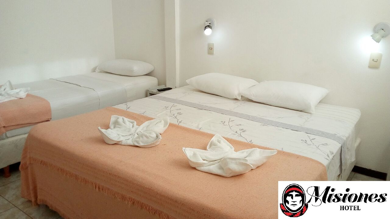 Nuevo Hotel Misiones Puerto Iguazu Bagian luar foto
